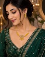 Tyani Kundan Necklace Set With Earrings - Yellow - Image 2