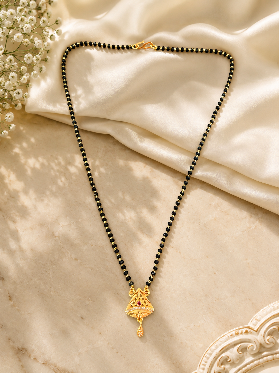 6fb71680-7aaa-4ab9-bb50-5bc98a733969.png Daily Wear Mangalsutra - Image 1