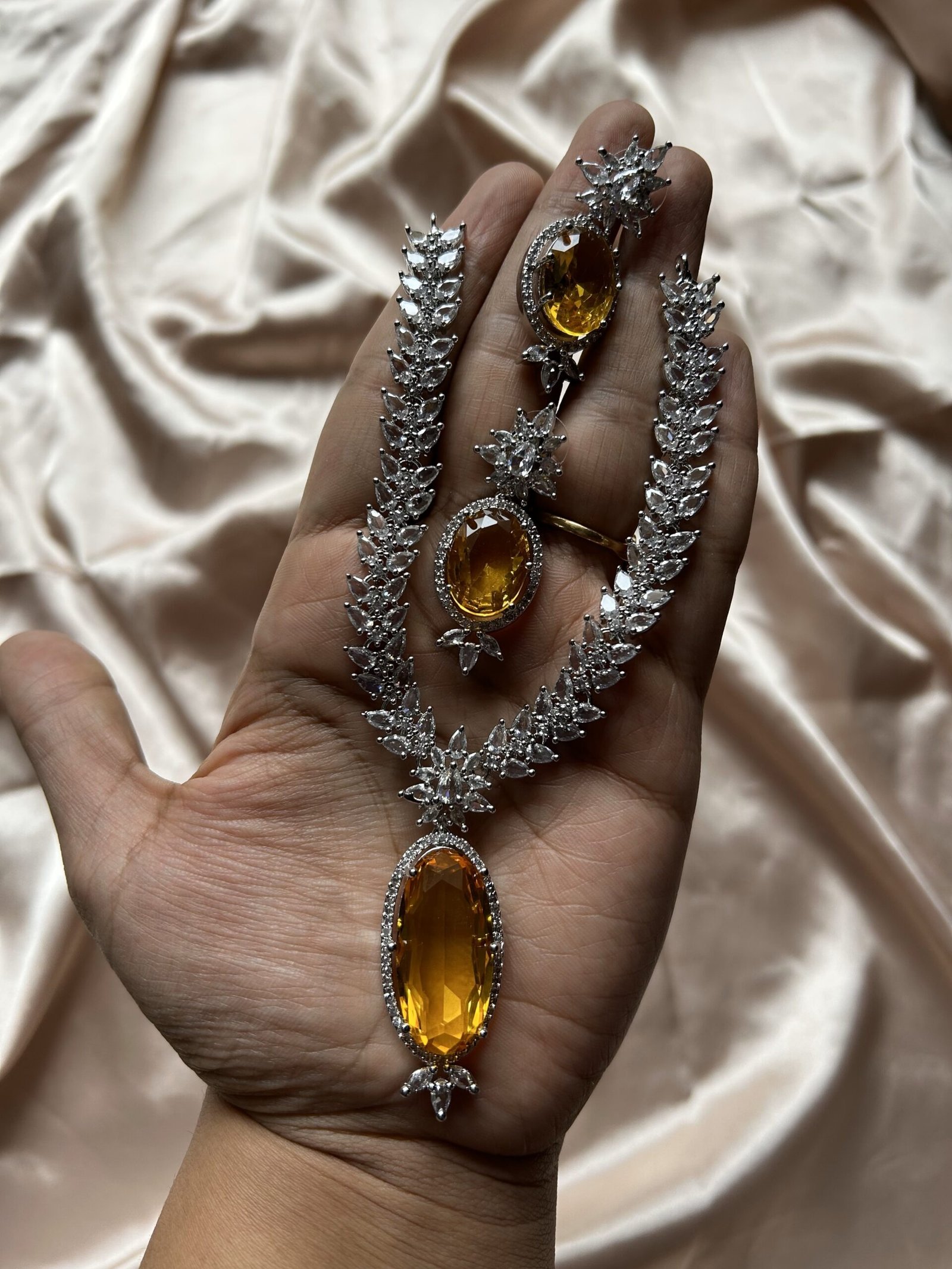 AD Necklace Set - Yellow