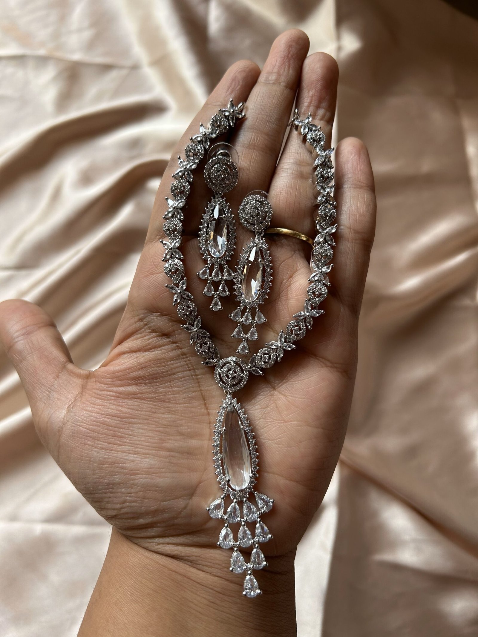 AD necklace Set - Silver
