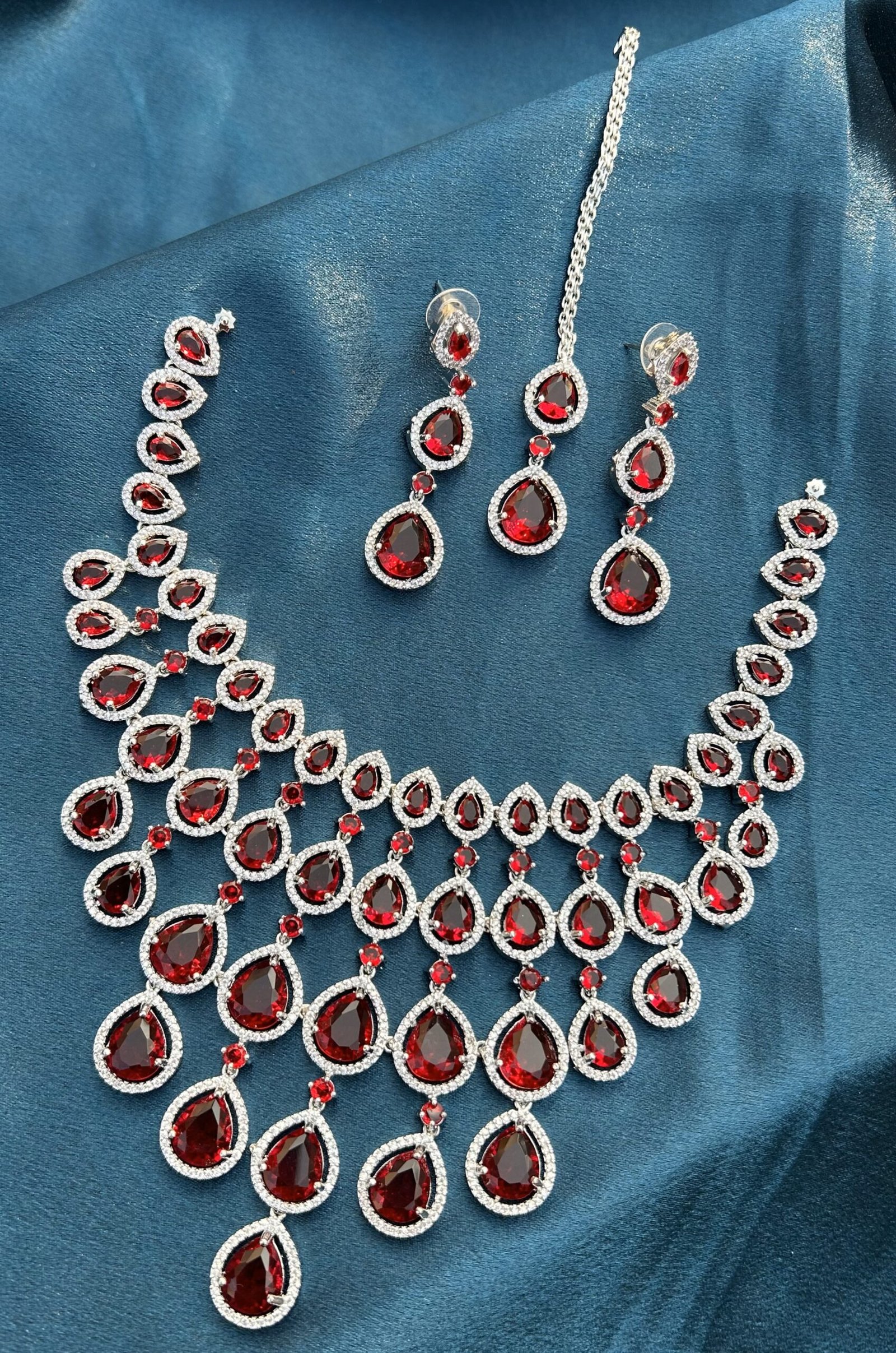 AD Necklace Set with Mangtika - Red