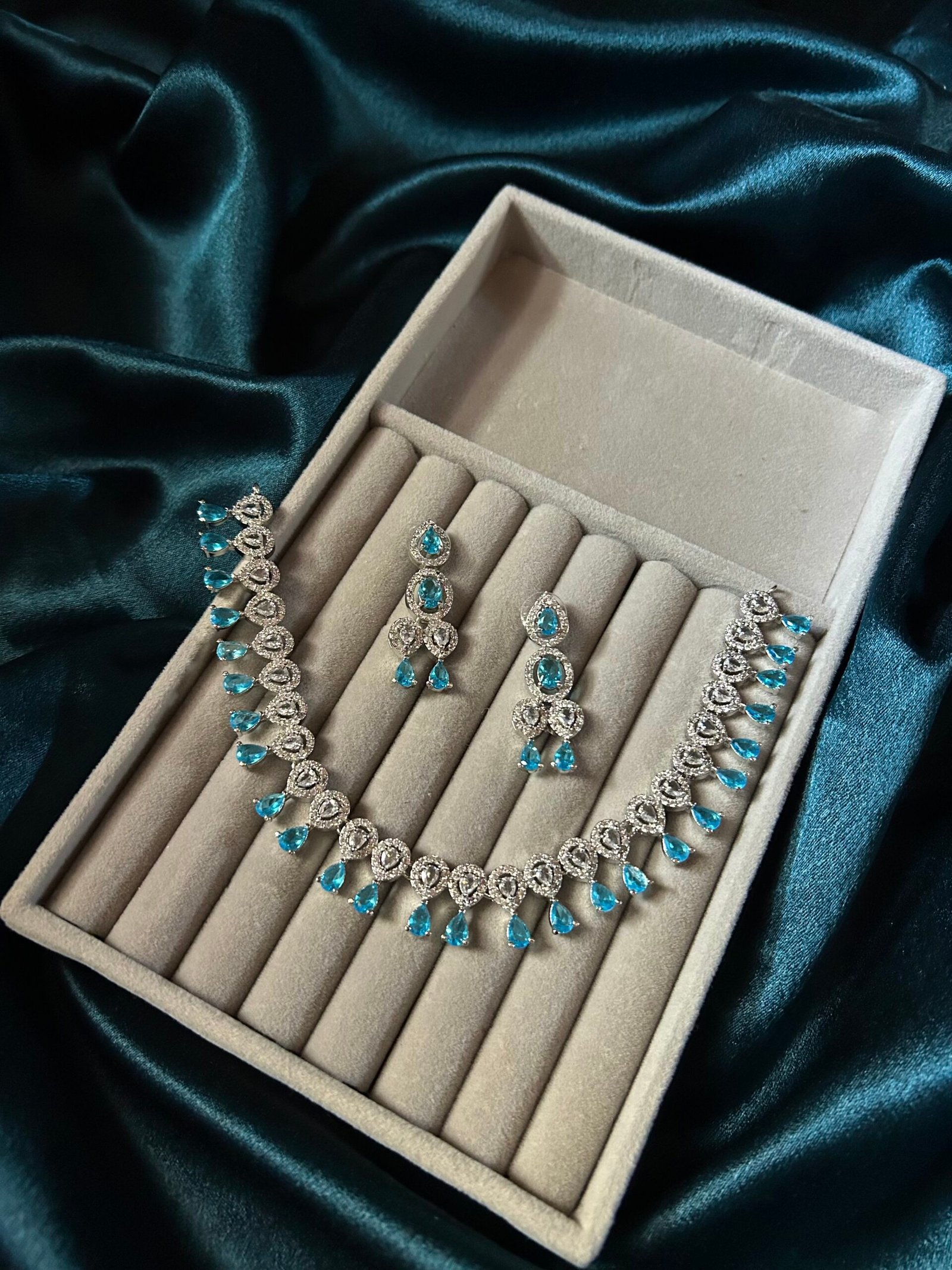 AD Necklace Set - Blue