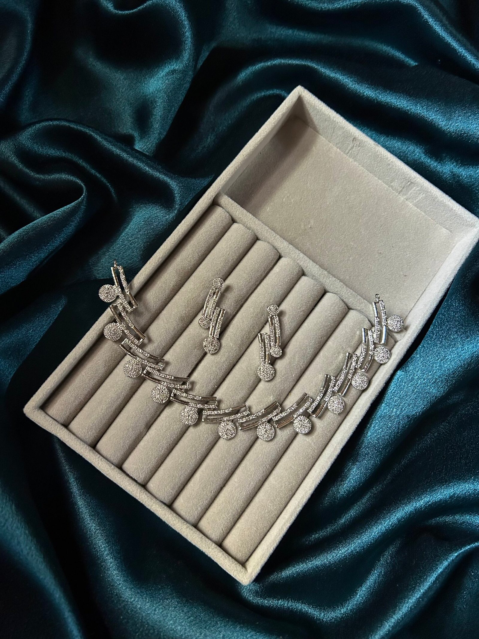 AD Necklace Set - Silver
