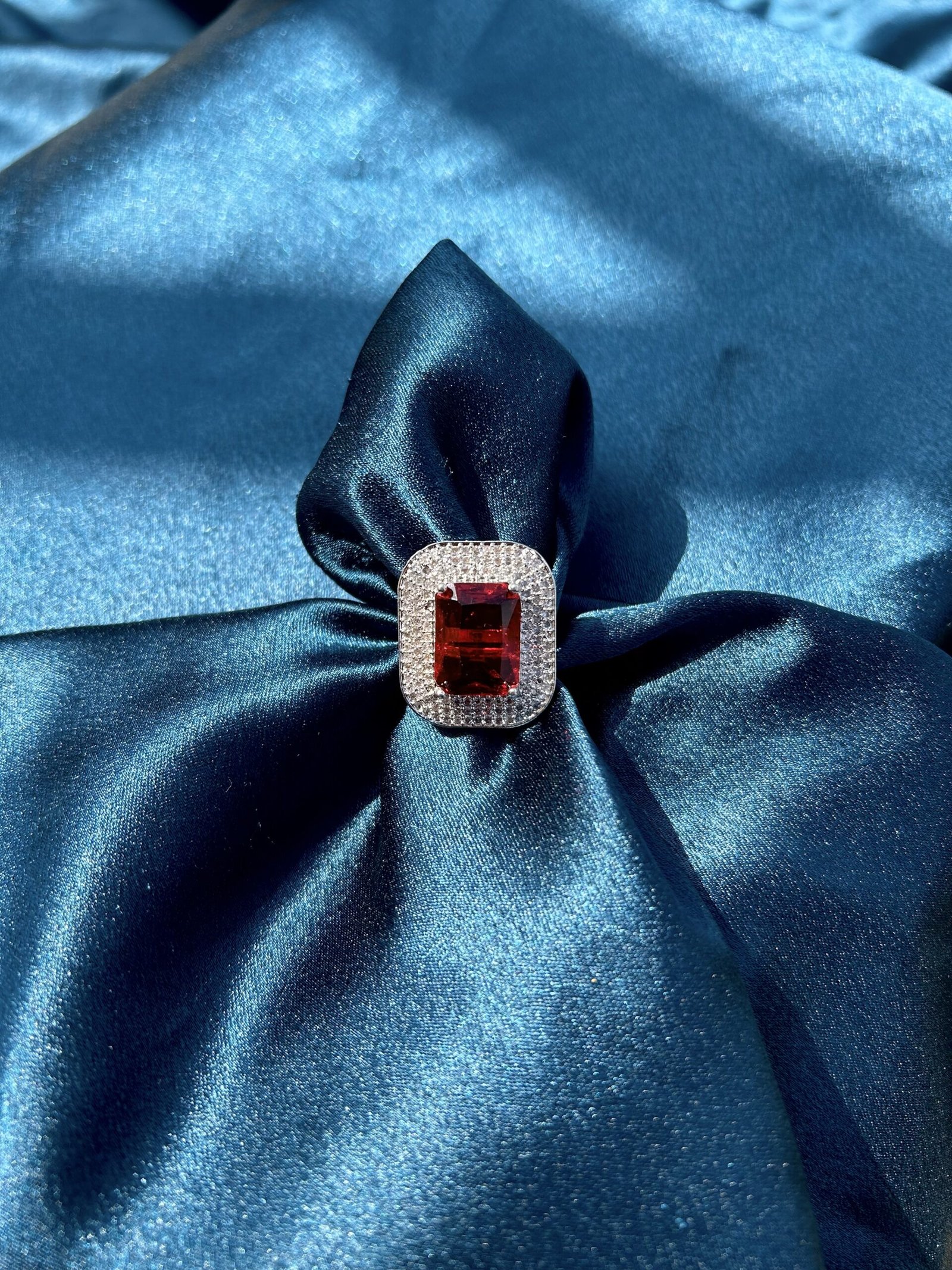 AD Ring Square - Ruby
