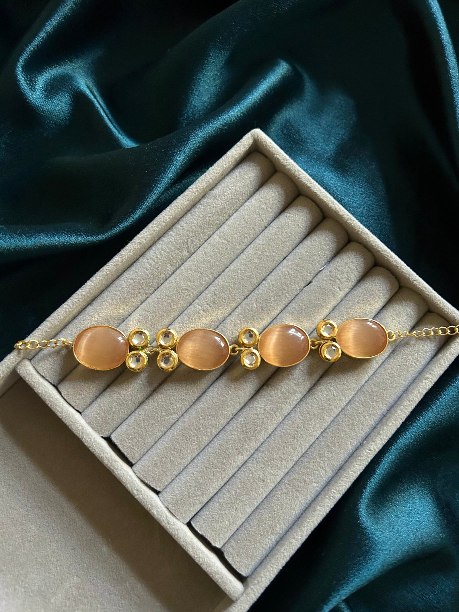 Brass Natural Stone Bracelet - Mauve