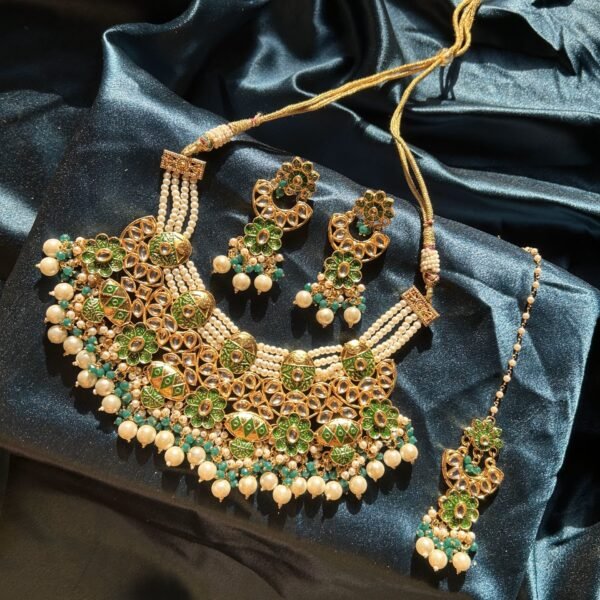 Ethnic Necklace With Earrings and Mangtika - Green