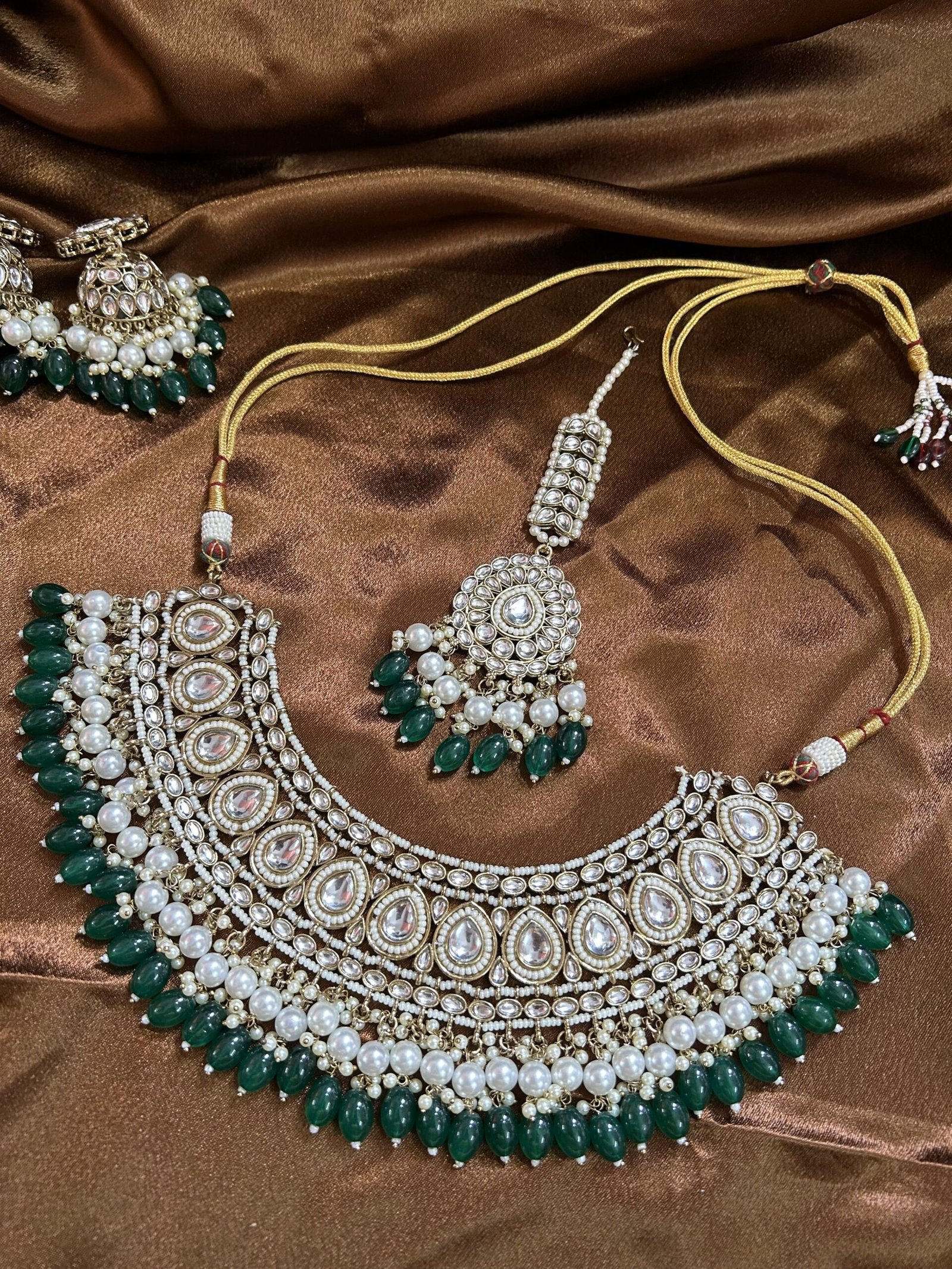 Kundan Necklace With Mangtika and Pasa - Green