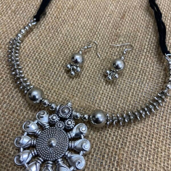 Oxidise Choker Set With Round Pendant