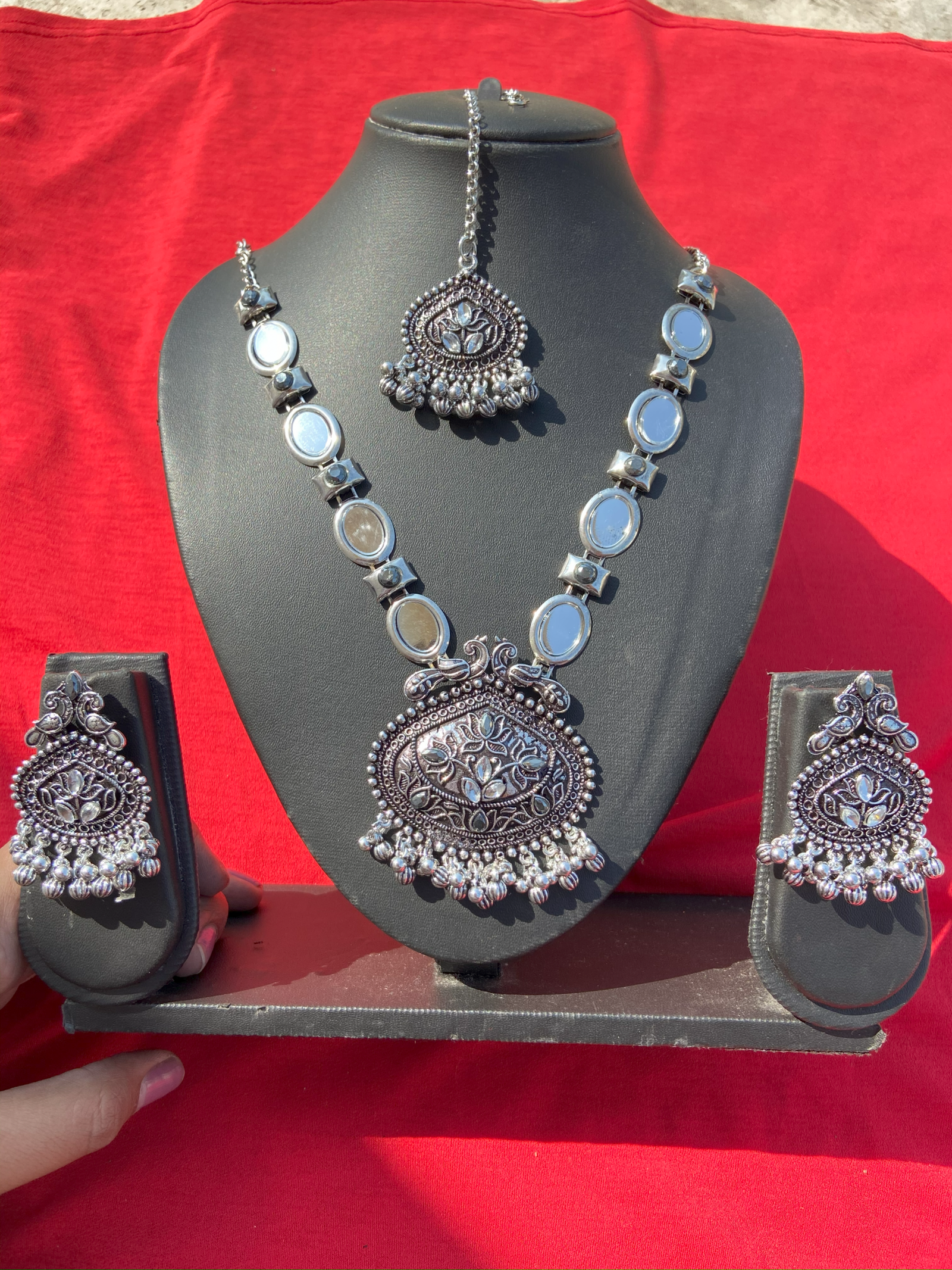 IMG_6987.png Oxidised German Silver Oval Mirror Set With Mangtika - Image 1