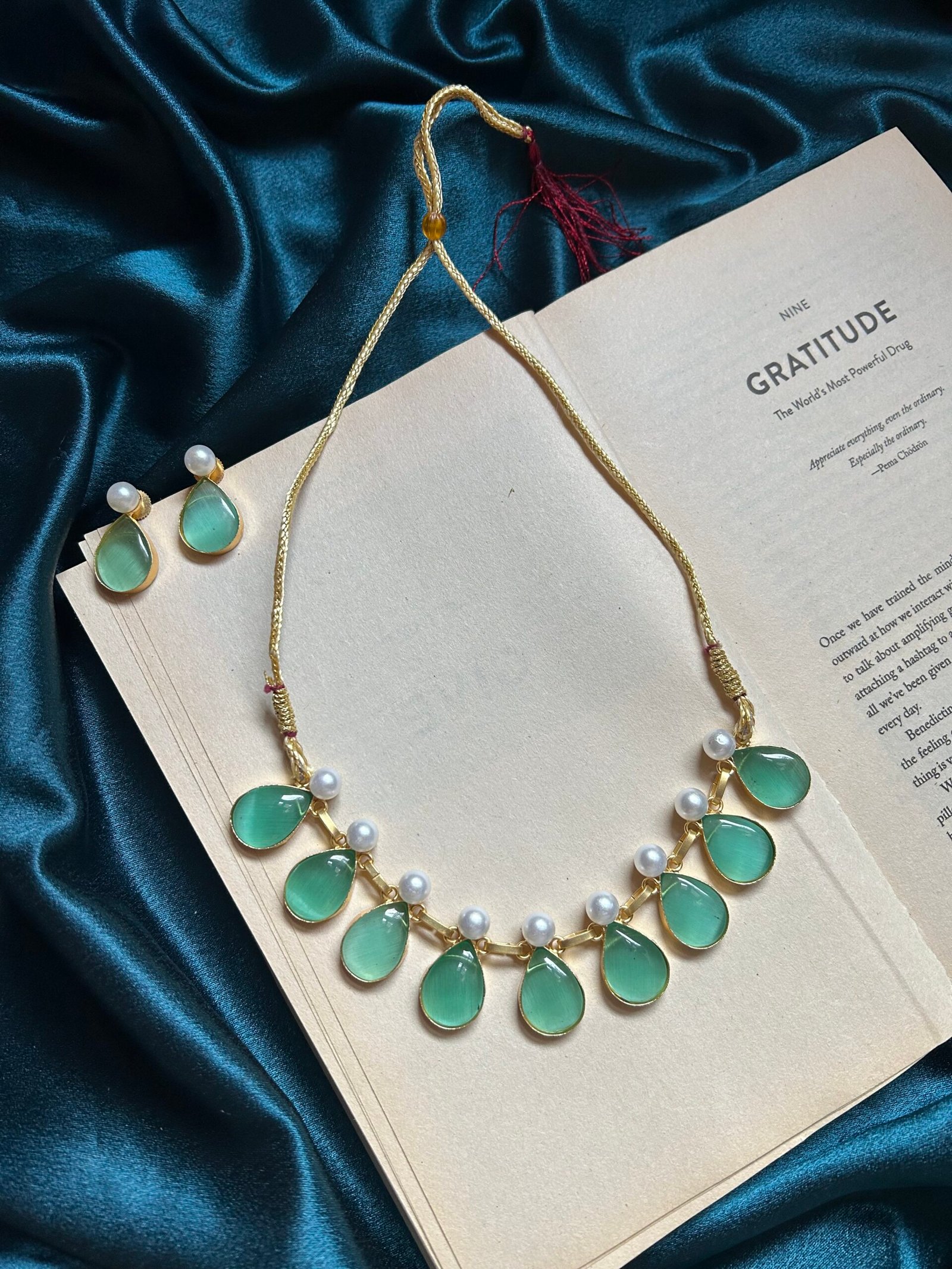 Brass Natural Stone Necklace Set With Earrings - Mint
