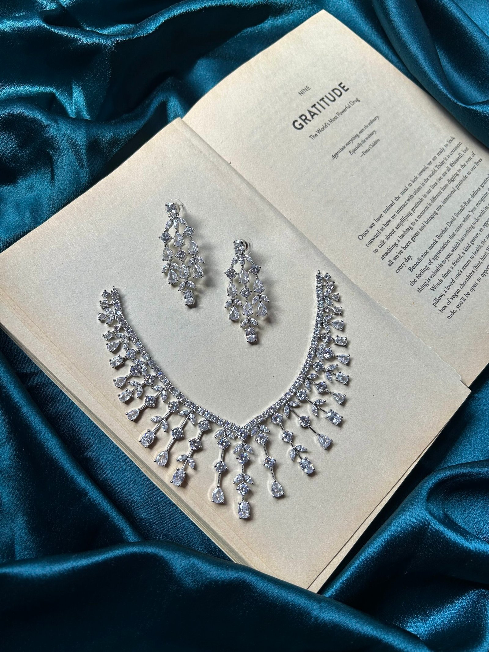IMG_8952 AD Necklace Set - Silver - Image 1