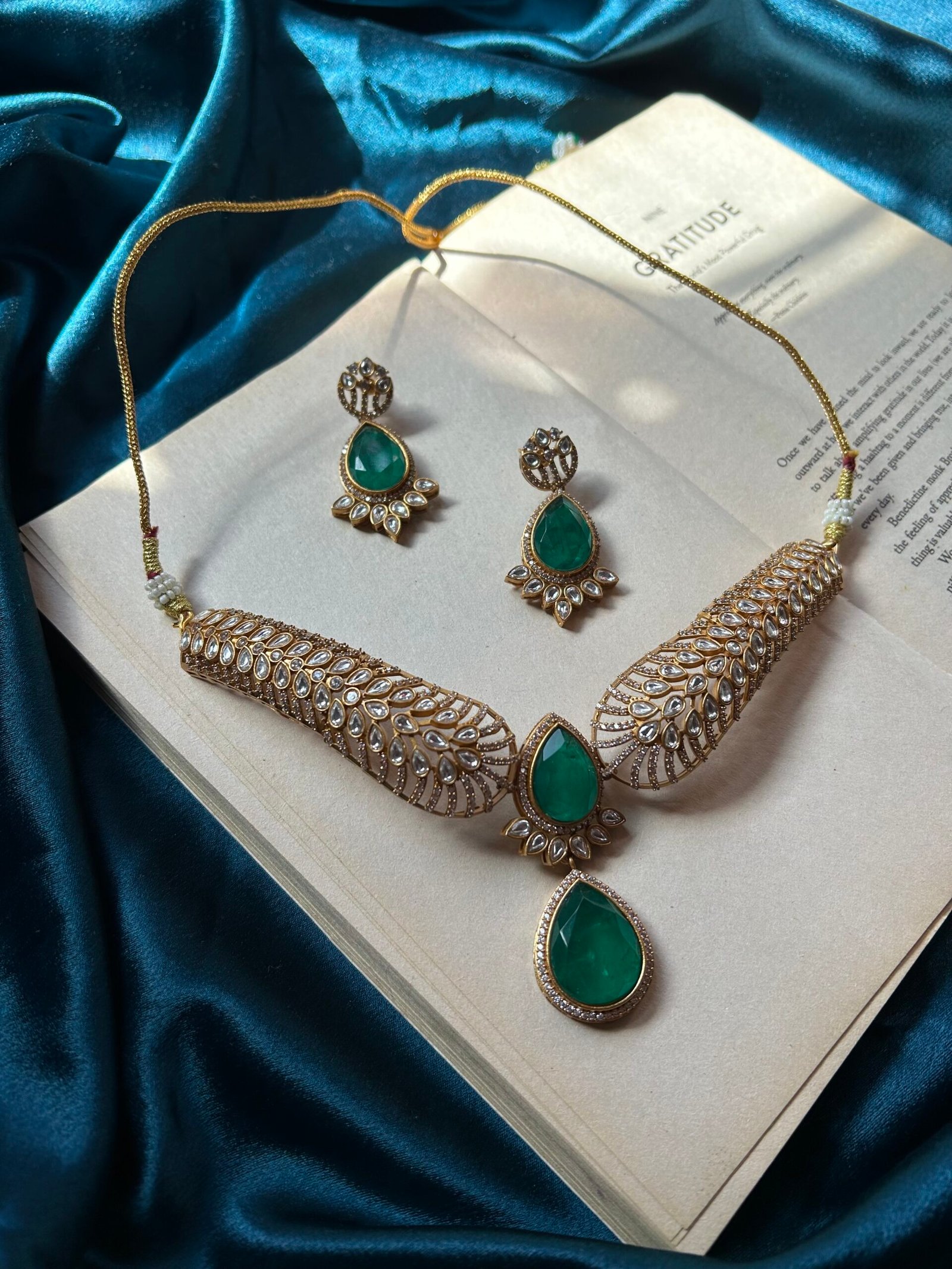IMG_8967-scaled-1.jpeg Real Doublet Stone With Polki Kundan Necklace Set - Green - Image 1