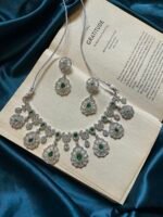 AD Necklace Set With Earrings - Green - Image 3