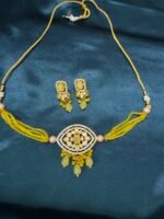 Tyani Kundan Necklace Set With Earrings - Yellow - Image 5
