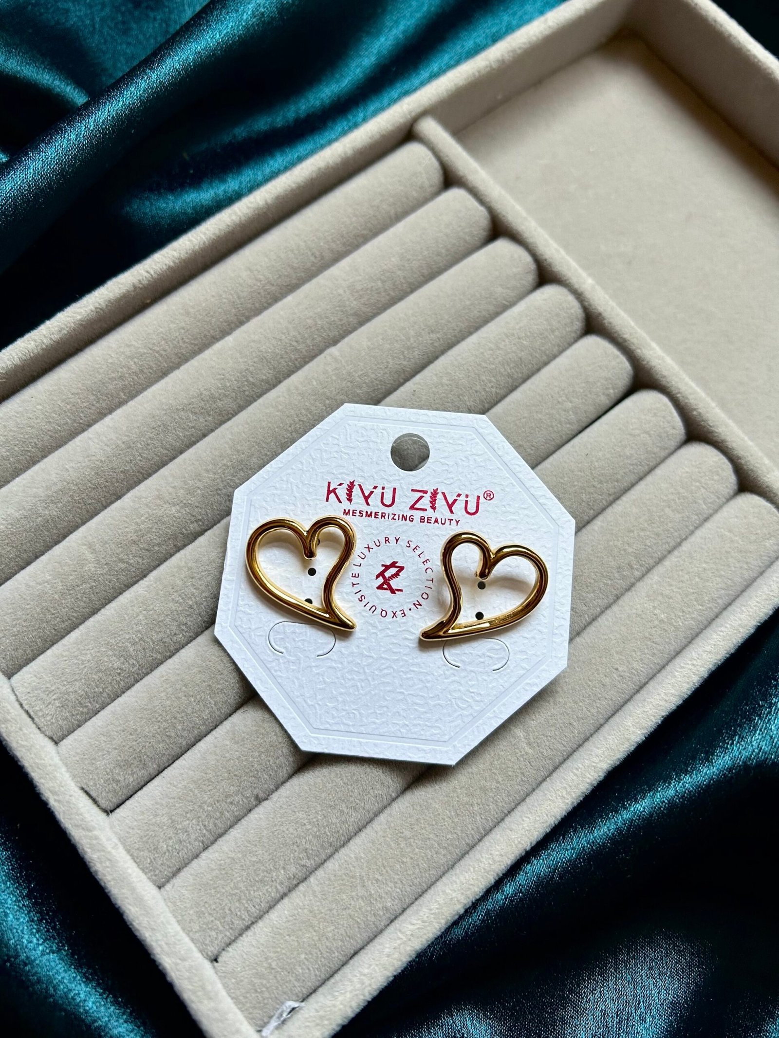 Anti Tarnish Heart Studs