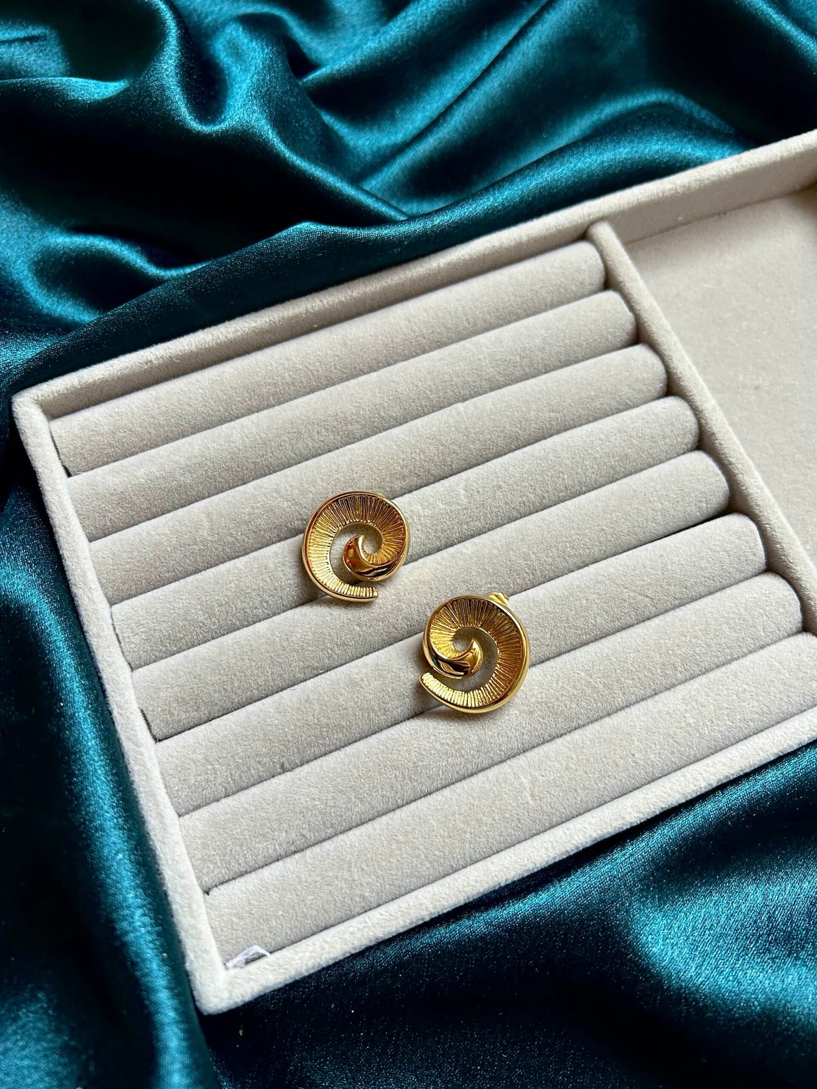 Anti Tarnish Snail Stud Earrings