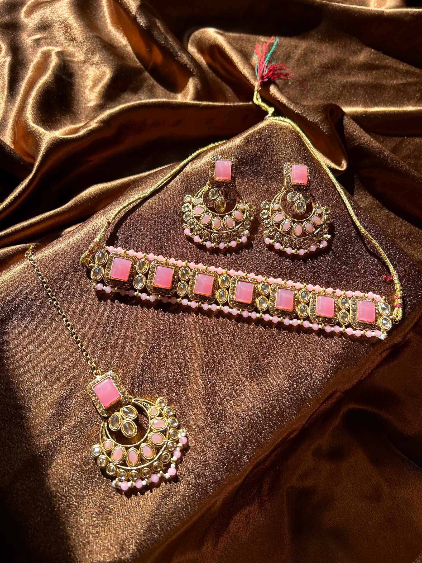 Ethnic Necklace Set With mangtika - Pink