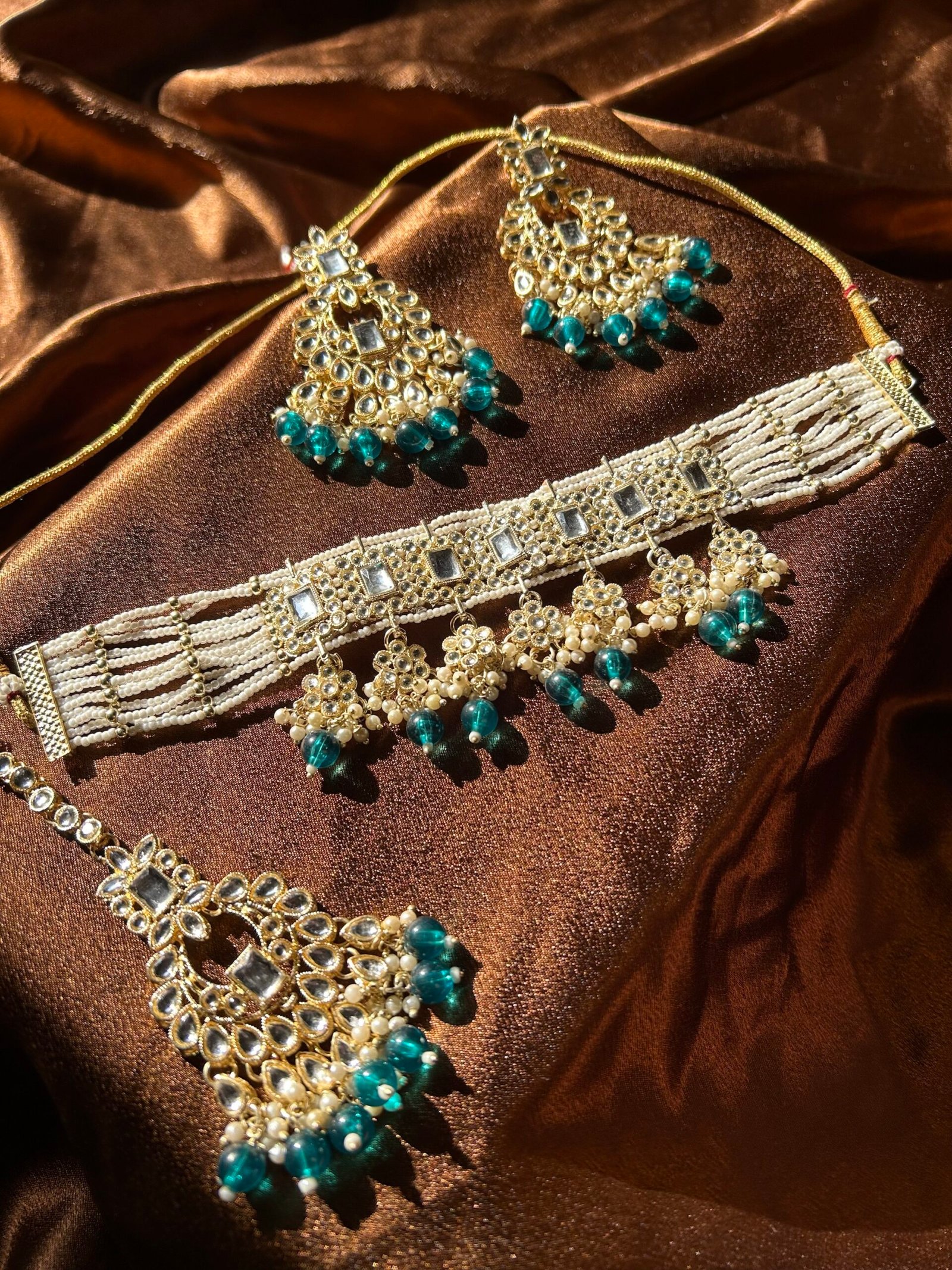 Beautiful Necklace Set With Mangtika - Green
