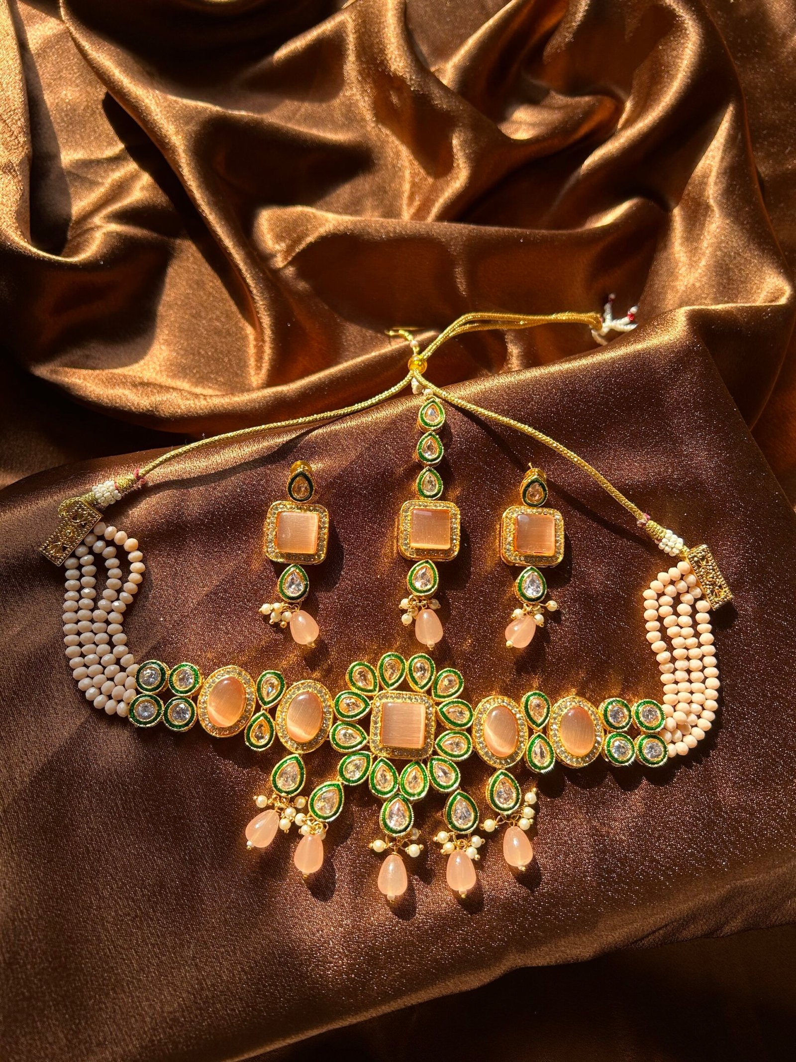 Kundan Neckset With Mantika - Peach