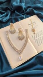 AD Golden Polish Necklace Set With Earrings and Mangtika - Silver