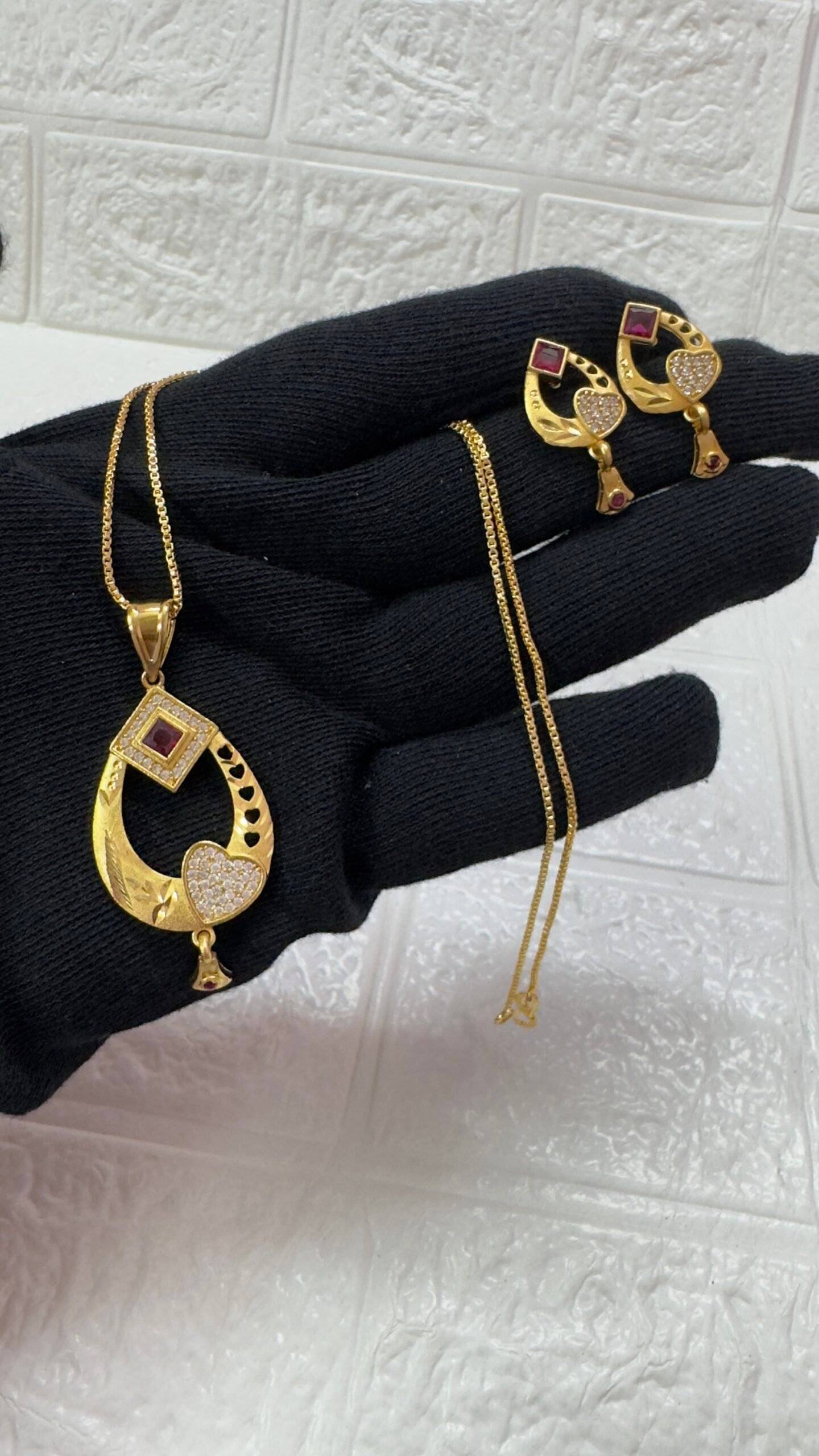 Daily Wear Chain Pendant With Earrings - CP5