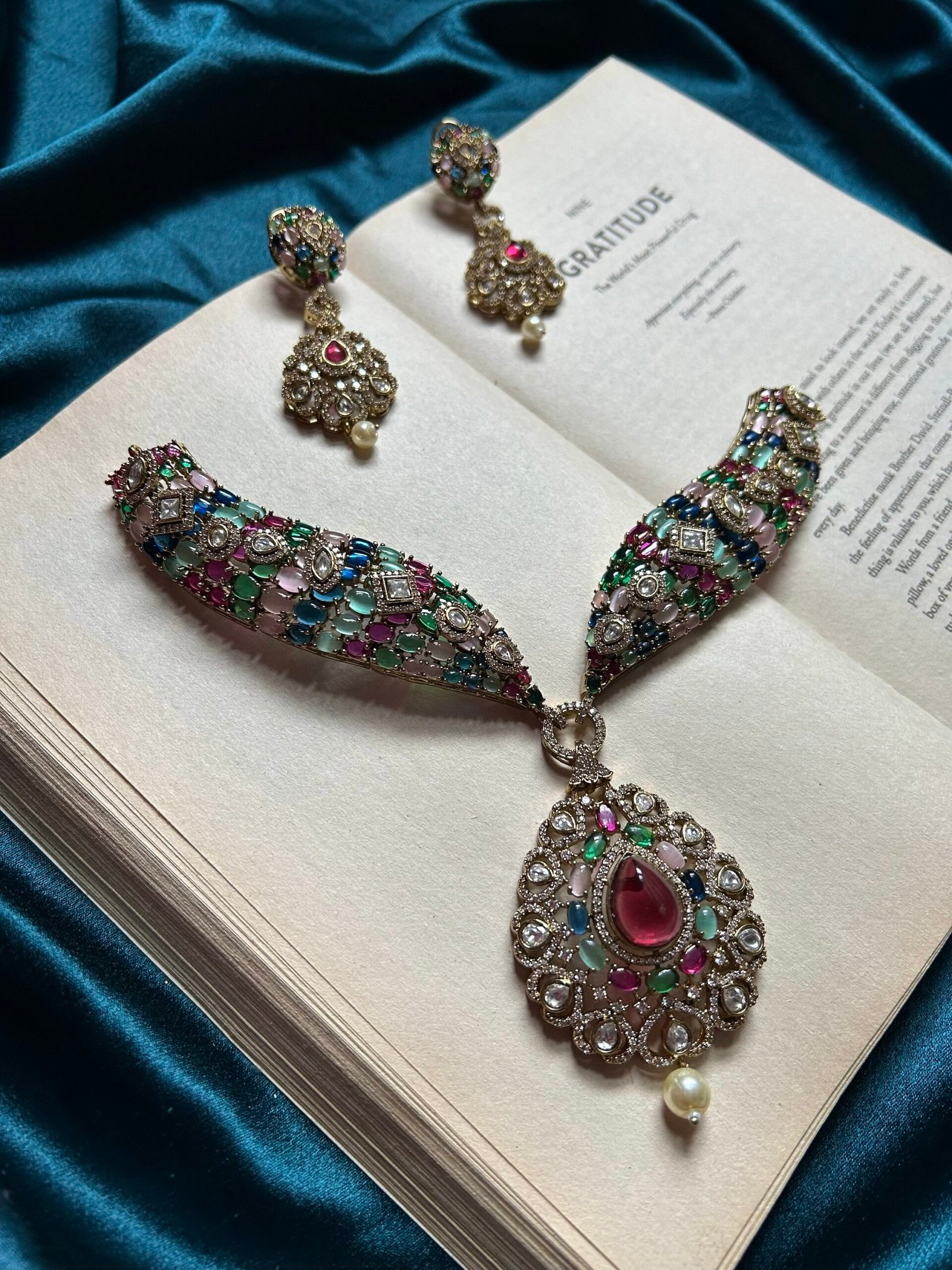 AD With Mossinite Stones Necklace Set - Multi