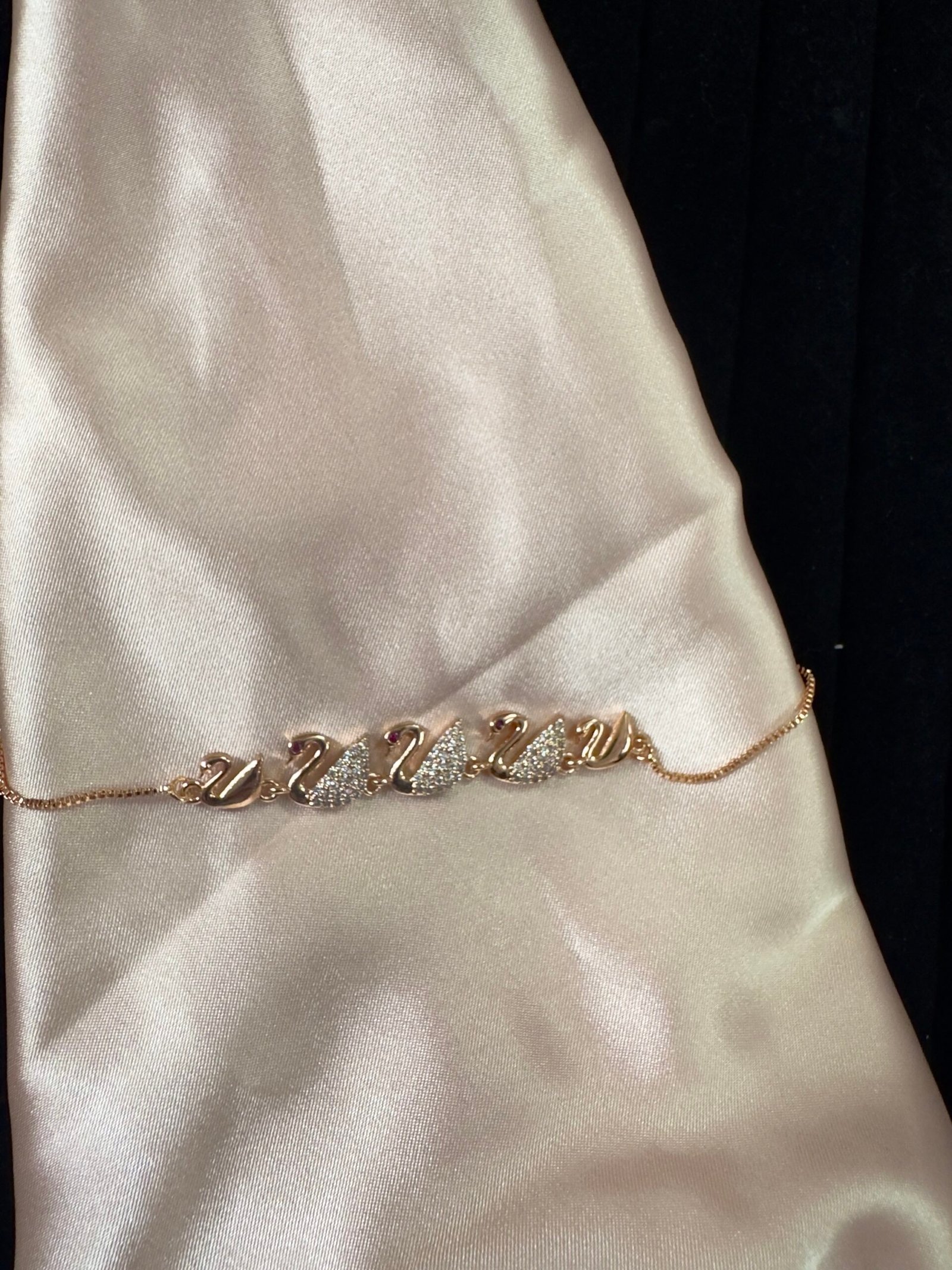 AD Push Pull Bracelet - Swan Design