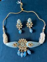 Kundan Choker Necklace Set With earrings - Blue - Image 5