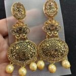 Long Earrings With Moti Hanging