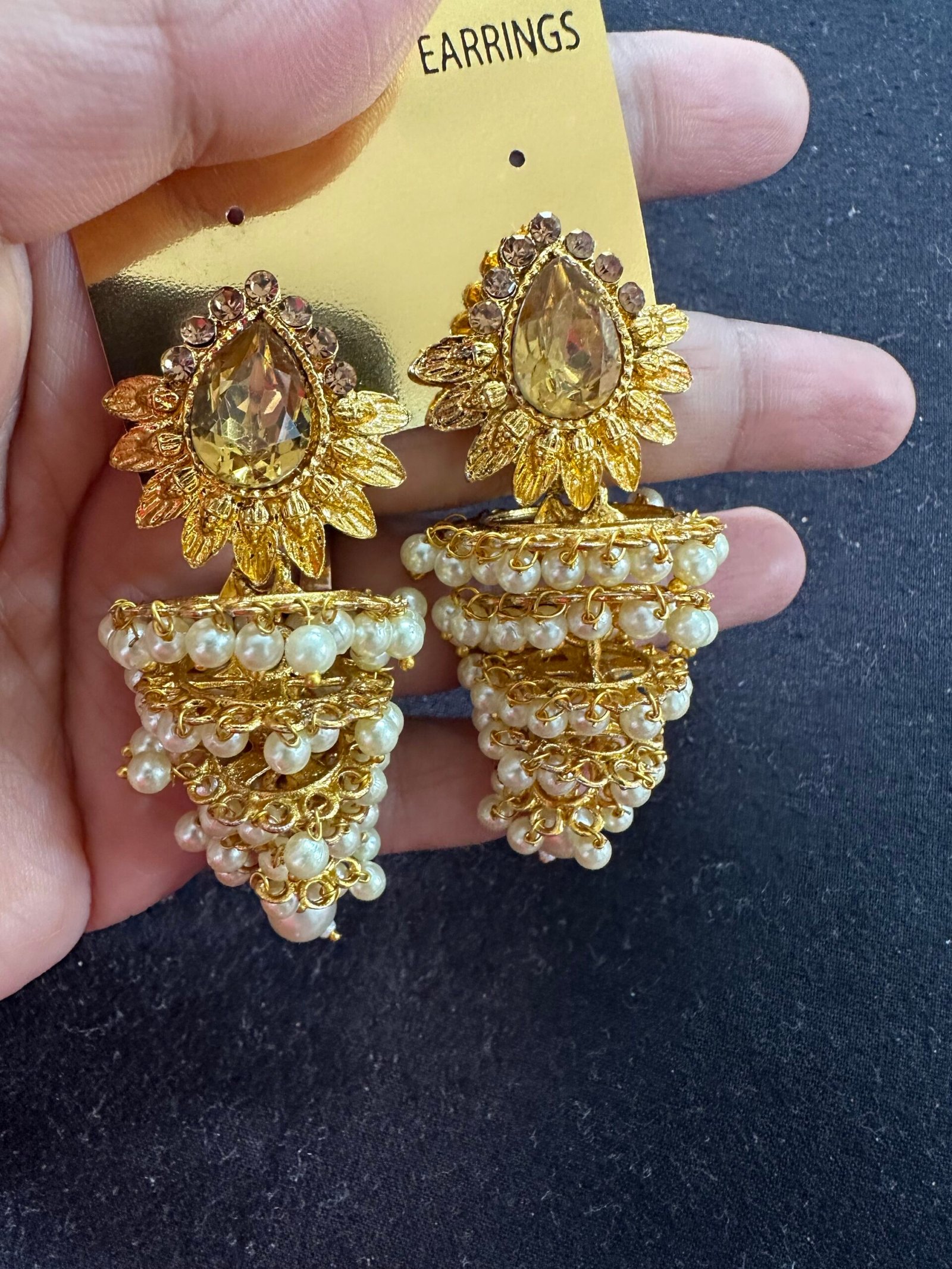 Golden Earrings With Moti