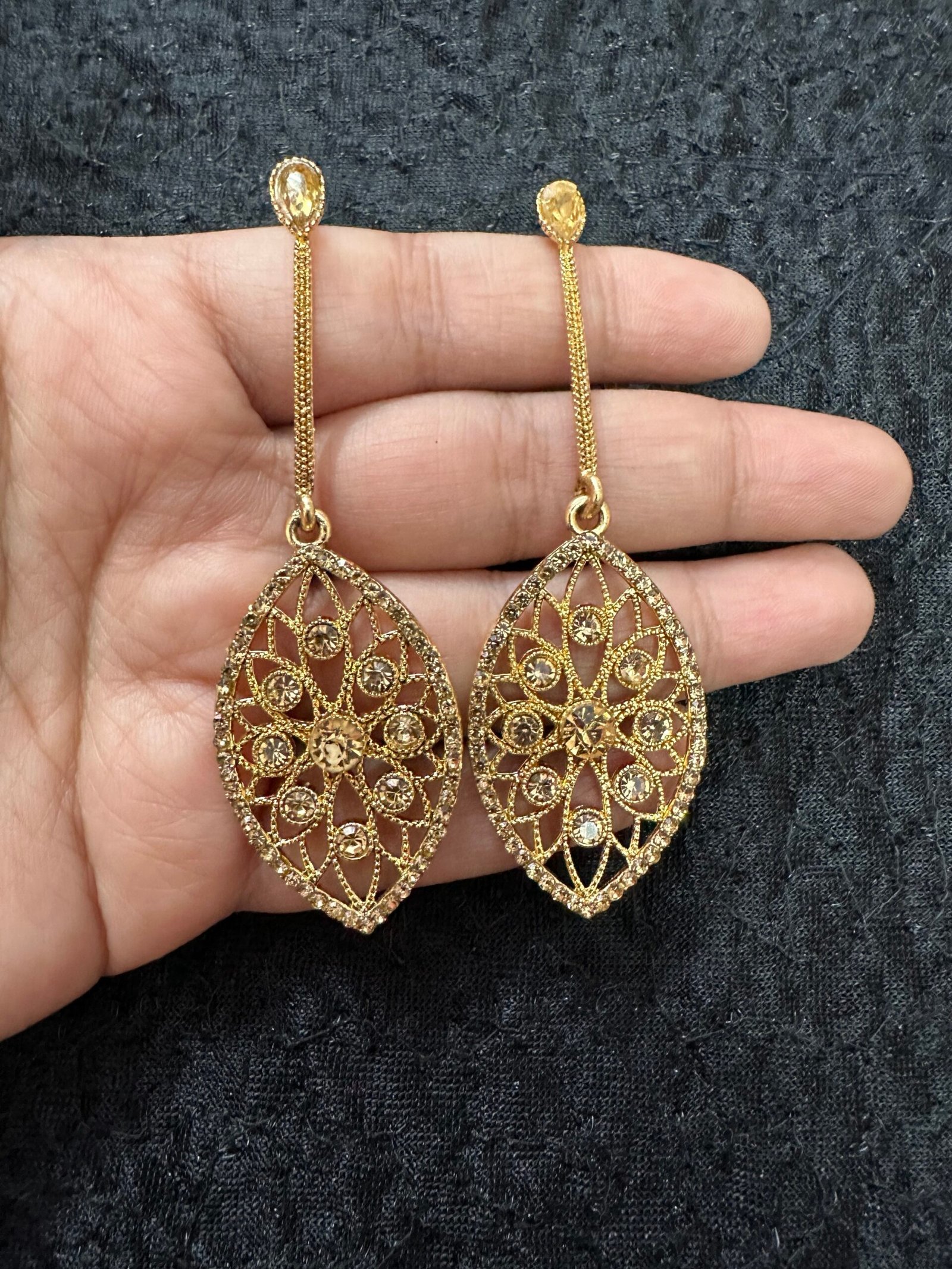 Leaf earrings