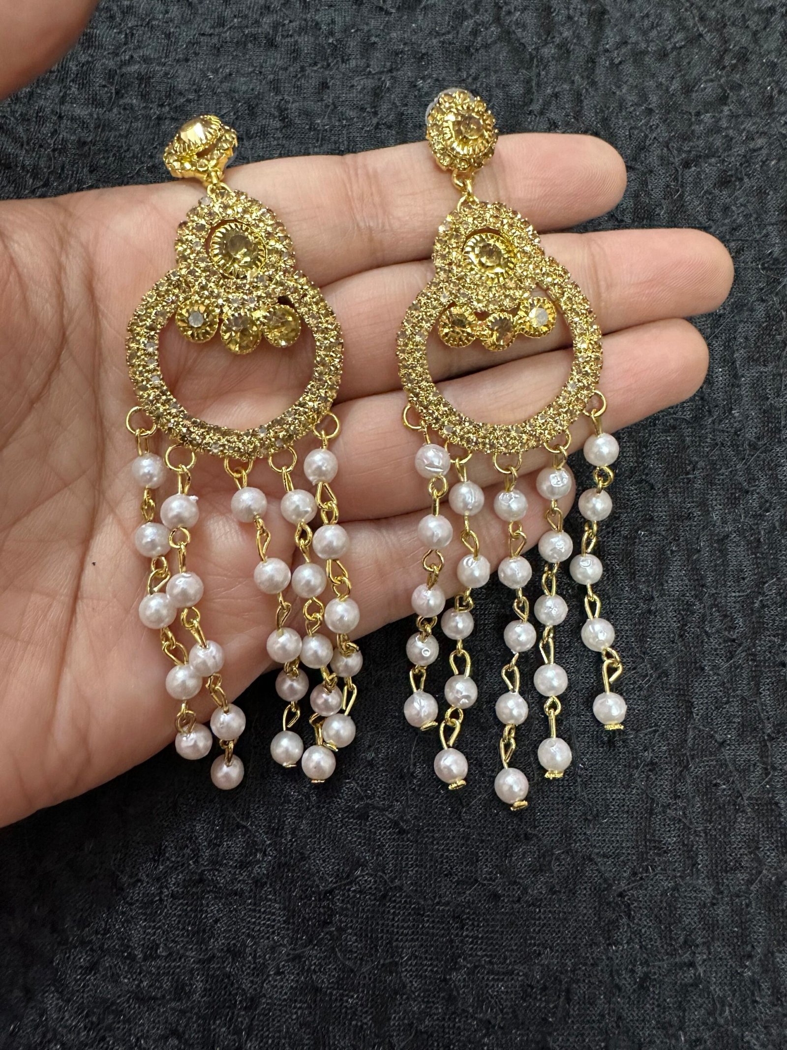 Golden Earrings With Pearls