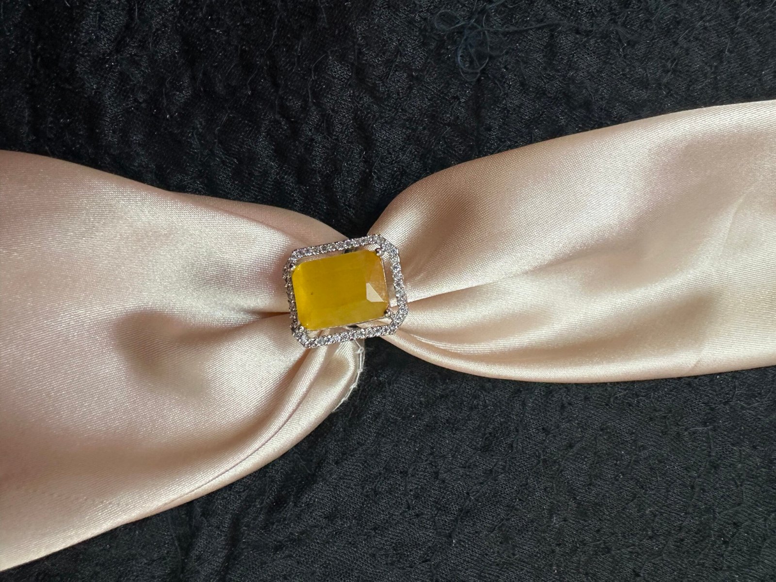 AD Rectangle Ring - Yellow