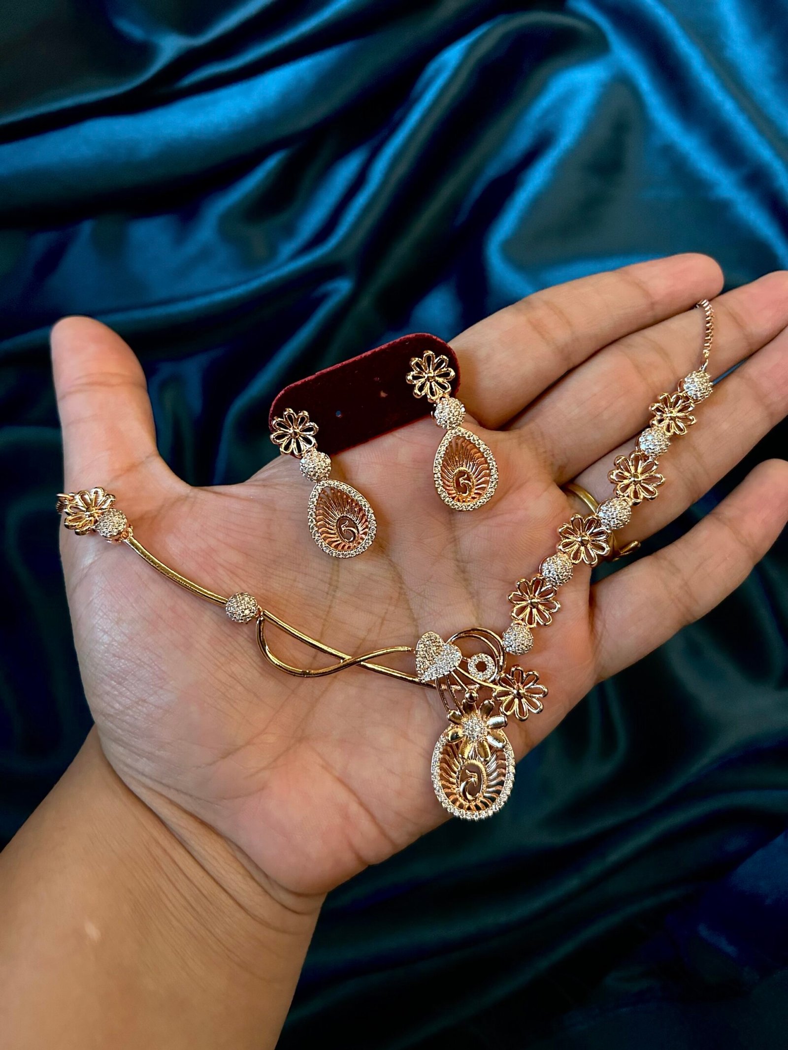 DC AD Necklace Designer Set