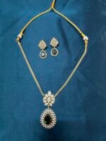 Beautiful Necklace Set With Earrings - Green - Image 3