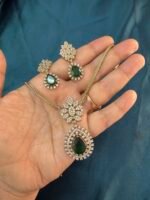 Beautiful Necklace Set With Earrings - Green - Image 5