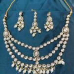 Kundan Necklace Set With Earrings and Mangtika