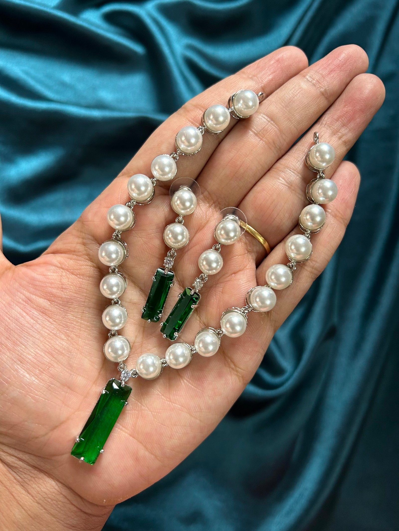 Kashni Pearl AD Necklace Set - Green
