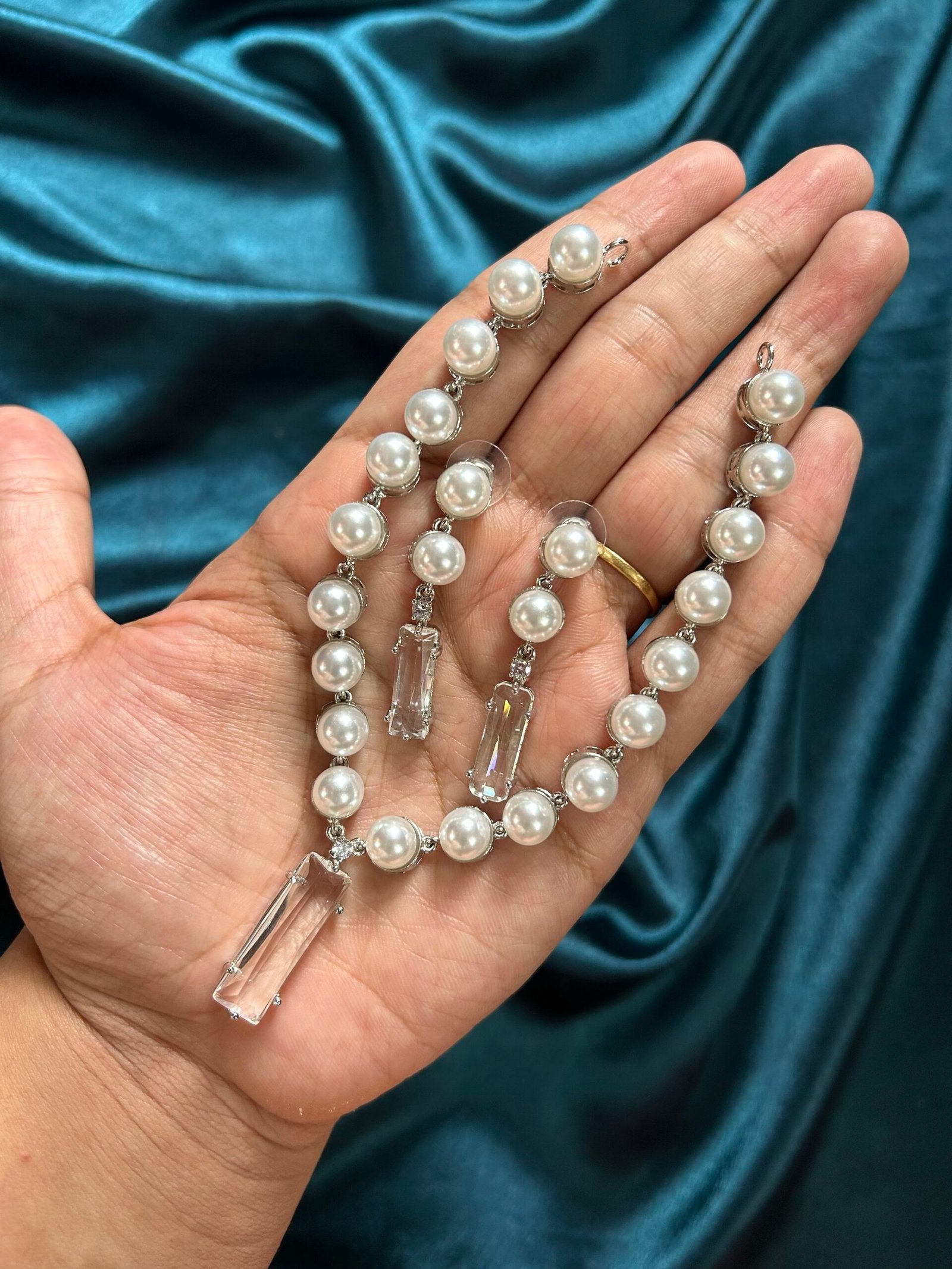 Kashni Pearl AD Necklace Set - Silver