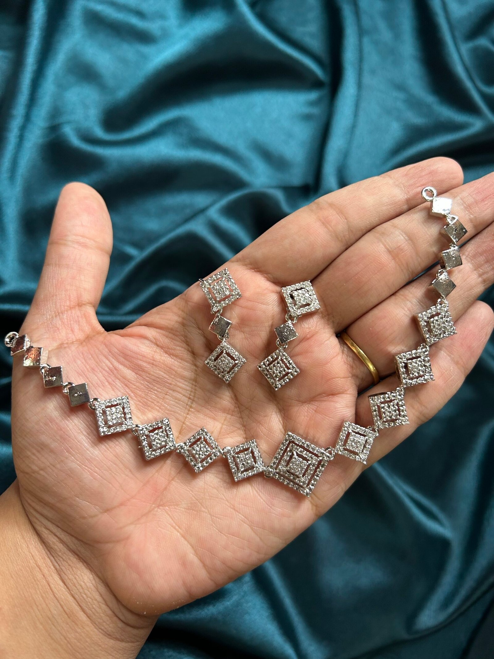 AD Square Necklace Set - Silver