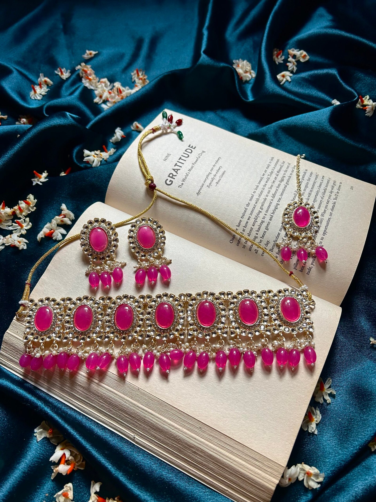 img_7446-scaled-1.jpeg Kundan Pink Necklace Set with Mangtika - Image 1