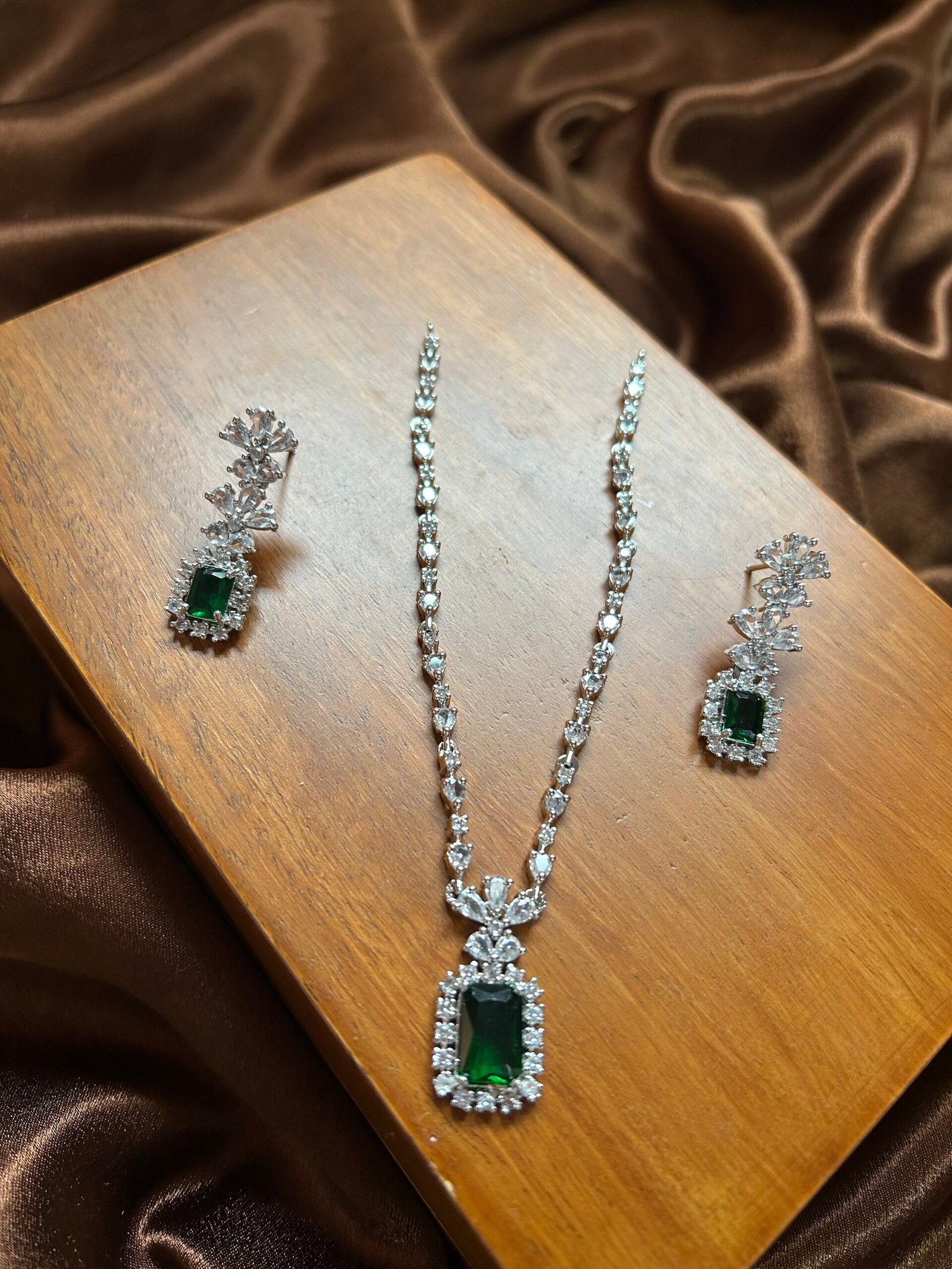 Alia AD Necklace Set - Green