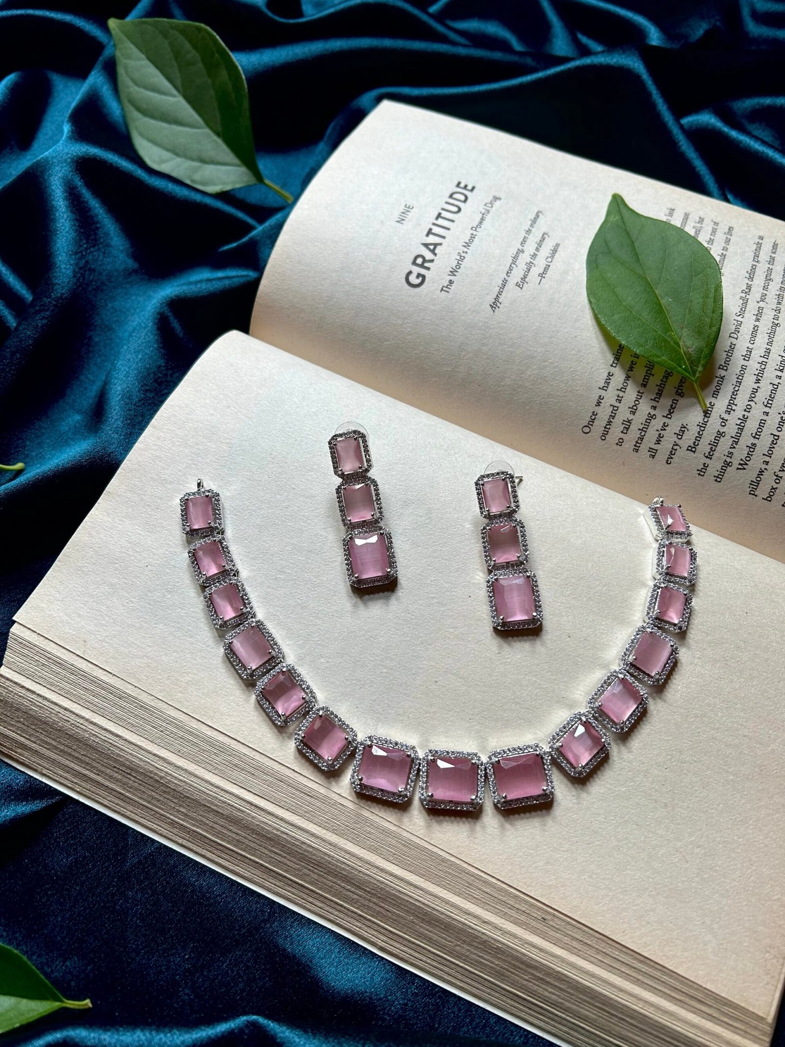 AD Necklace Set - Pink
