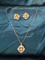 Tyani Kundan Premium Chain Pendant Set - Image 3