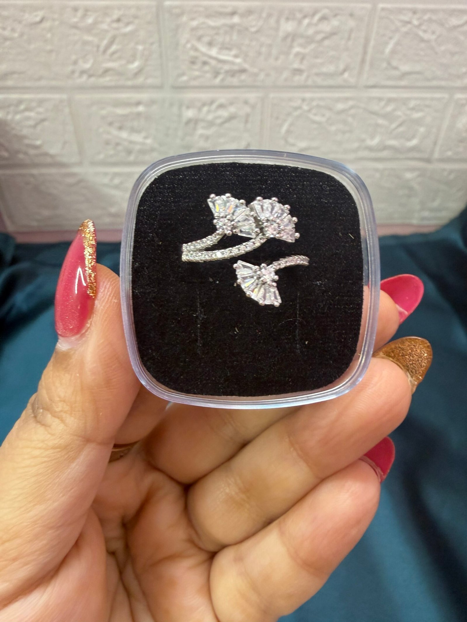 AD Ring - R29